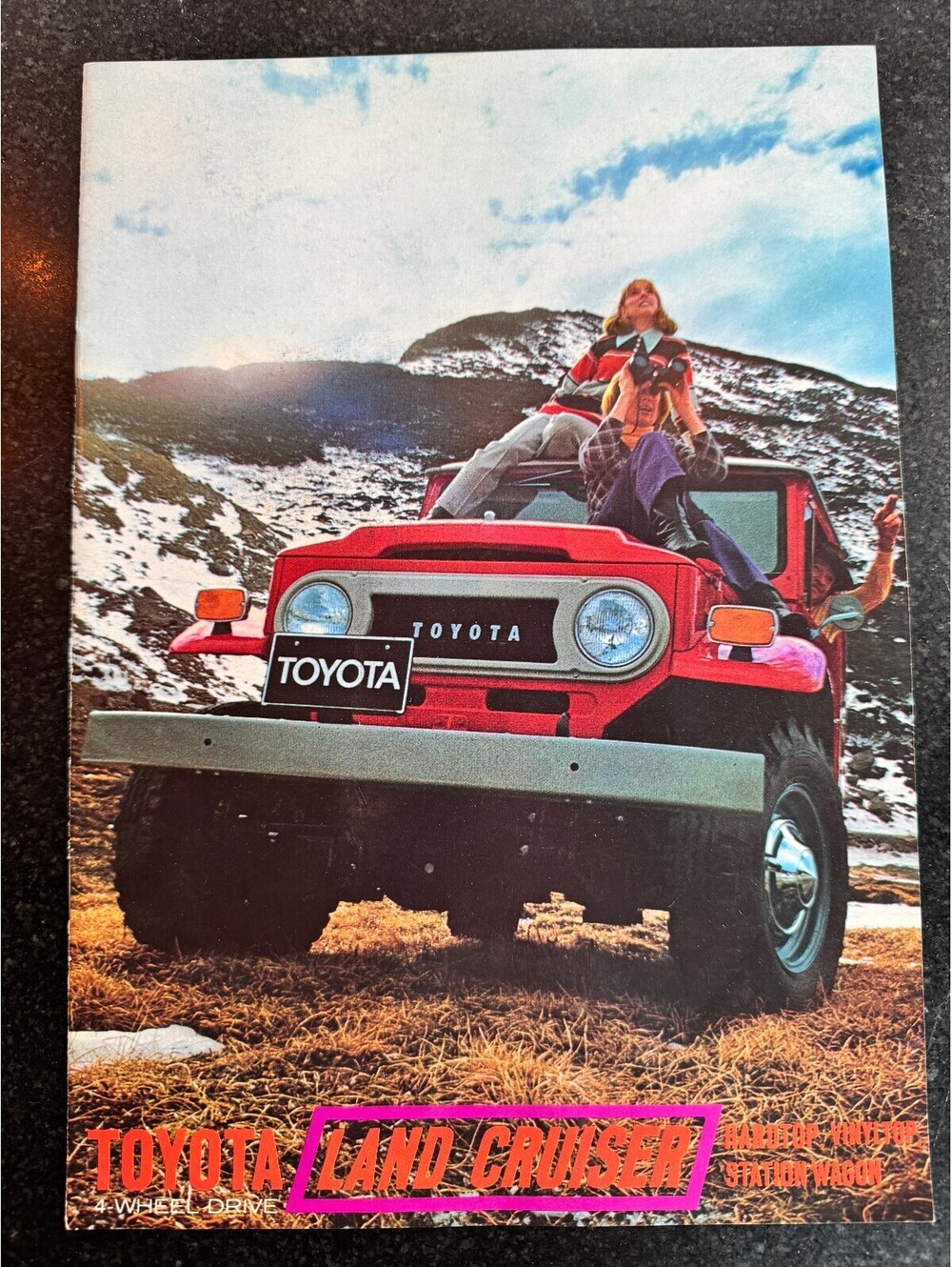 Vintage 1970-1971 Toyota Land Cruiser Sales Brochure (Form No. 71915)